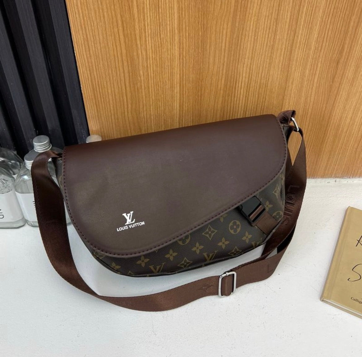Sac homme :LV