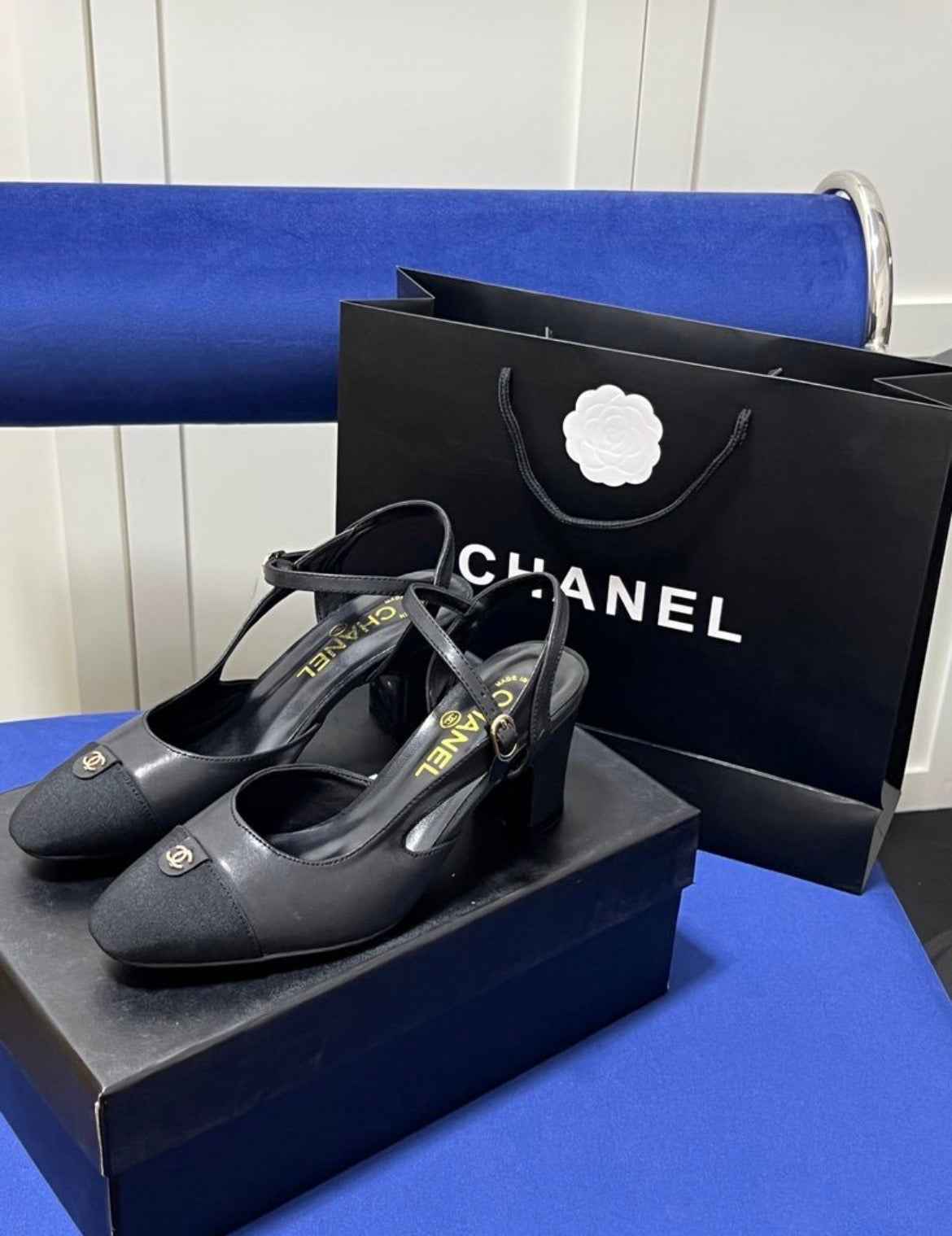 Sandales : Chanel