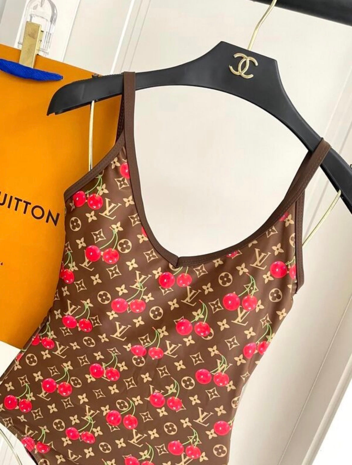 Maillot de bain :LV