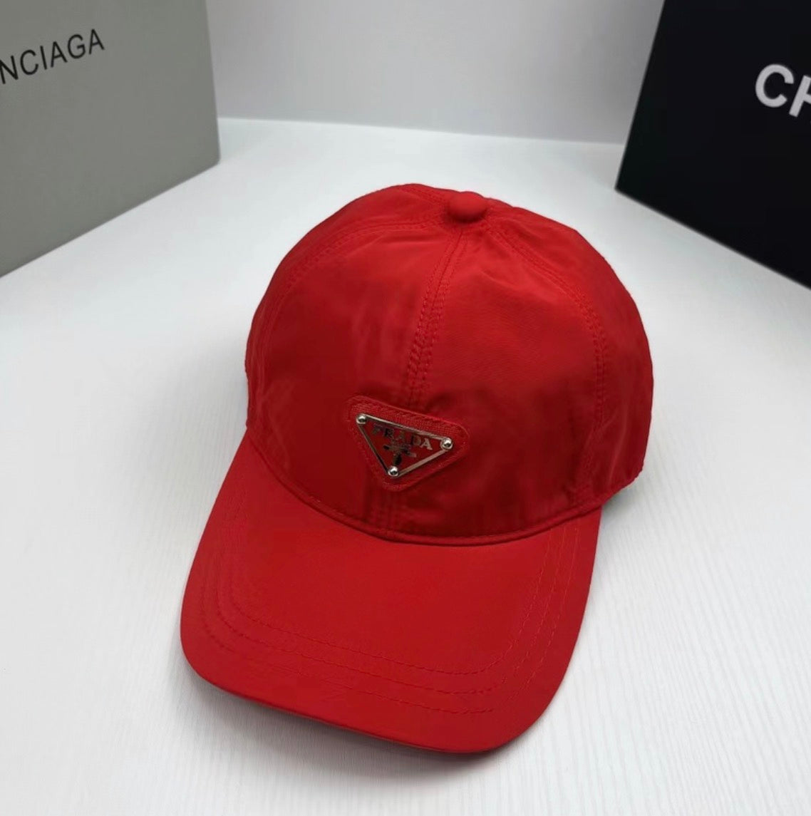 Casquette :PRADA