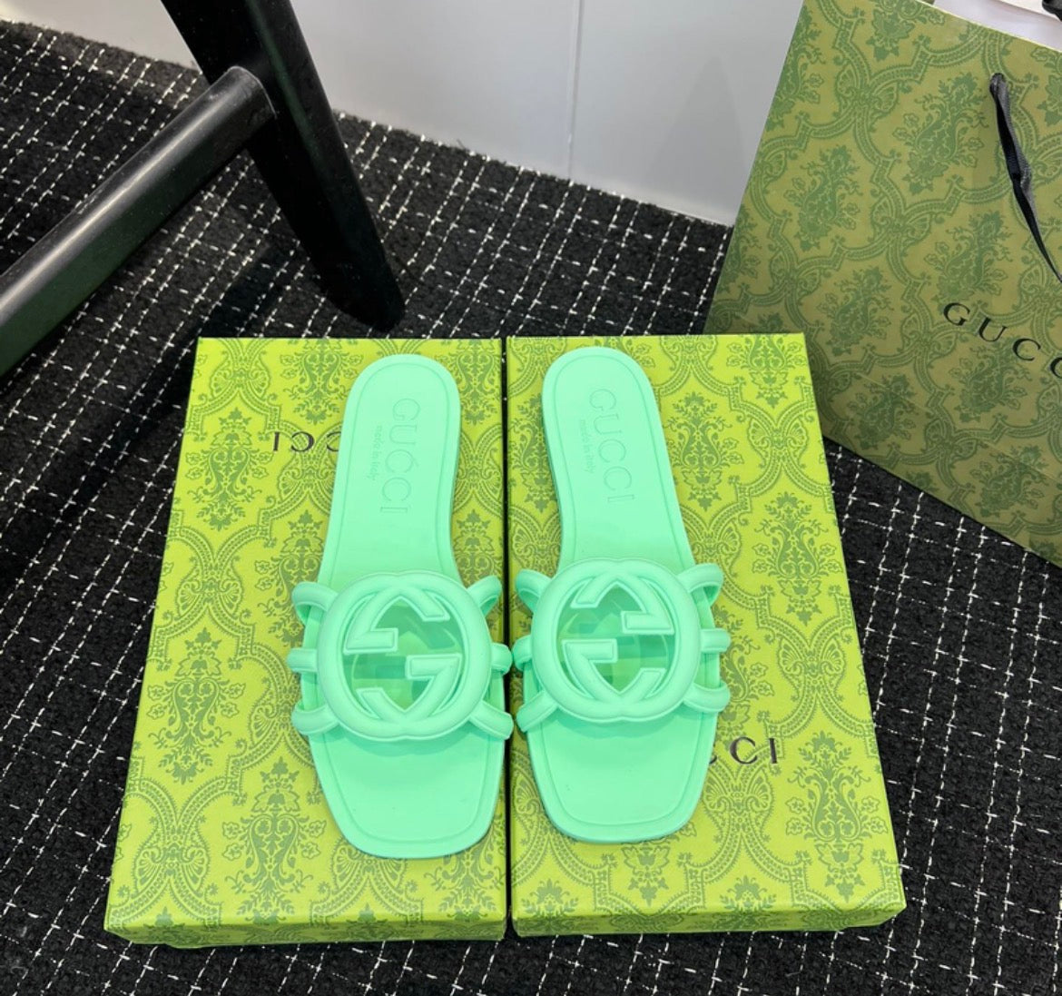 Sandales :Gucci