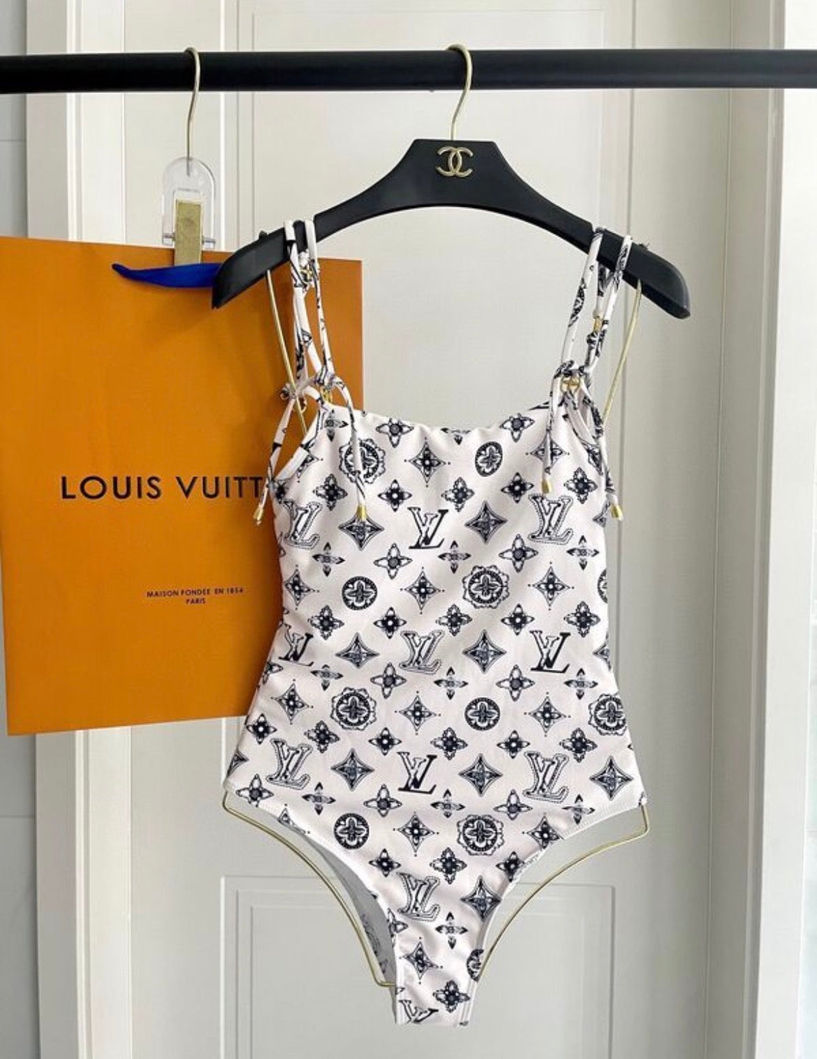 Maillot de bain :LV