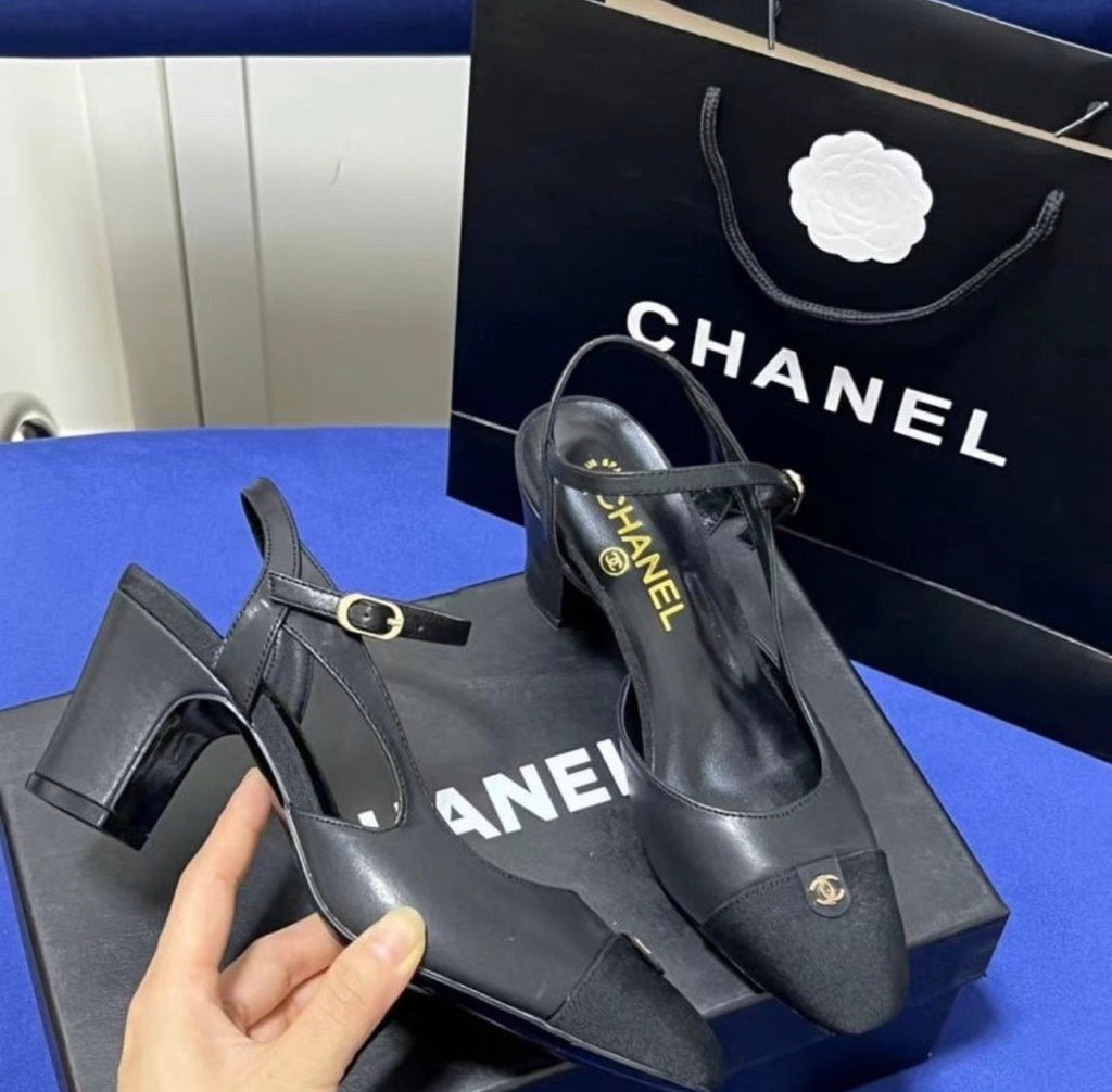 Sandales:Chanel