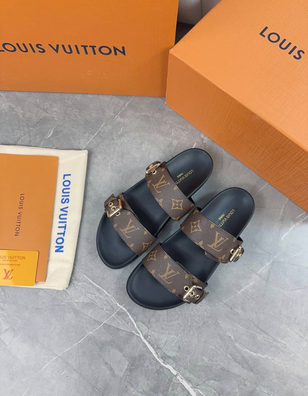 Sandales LV — Élégance & Luxe au quotidien