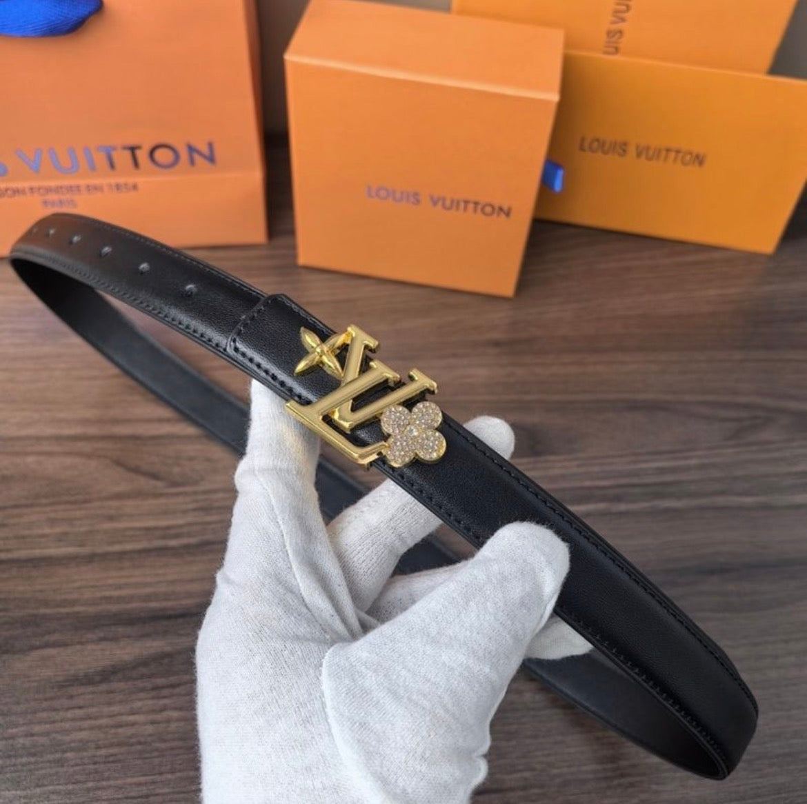 Ceinture :LV