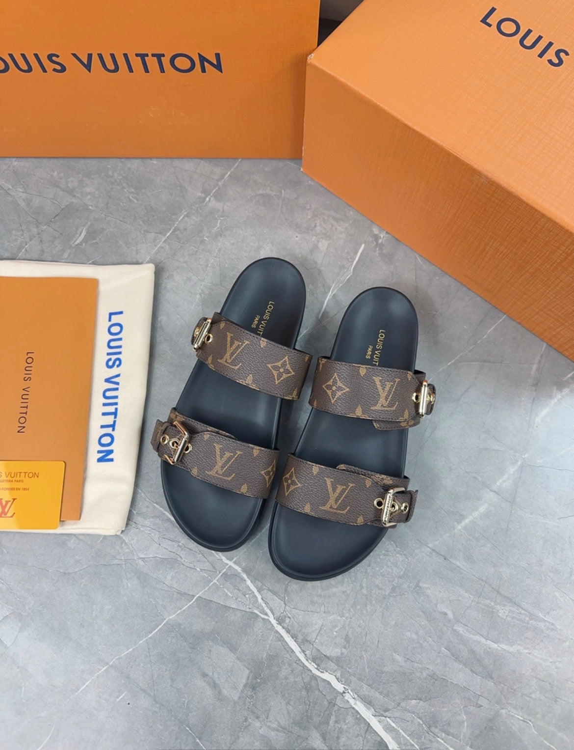 Sandales LV — Élégance & Luxe au quotidien