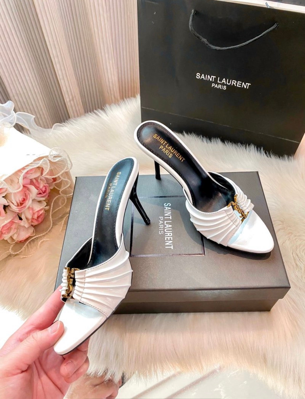 Sandales :yve Saint Laurent