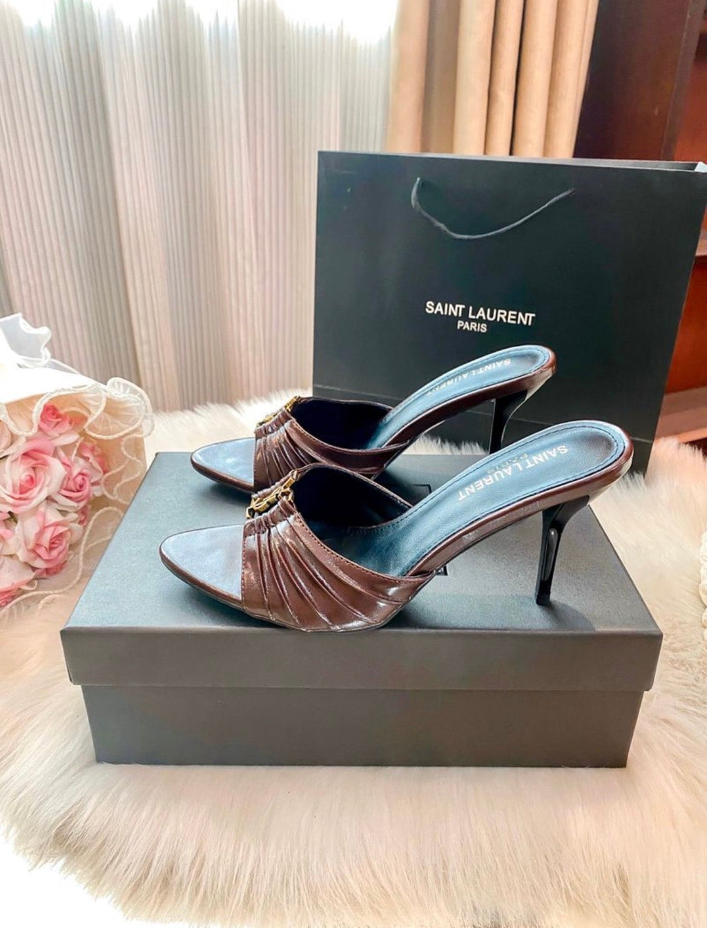 Sandales :yve Saint Laurent