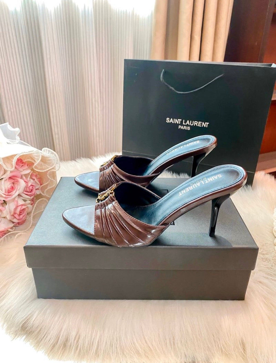 Sandales :yve Saint Laurent