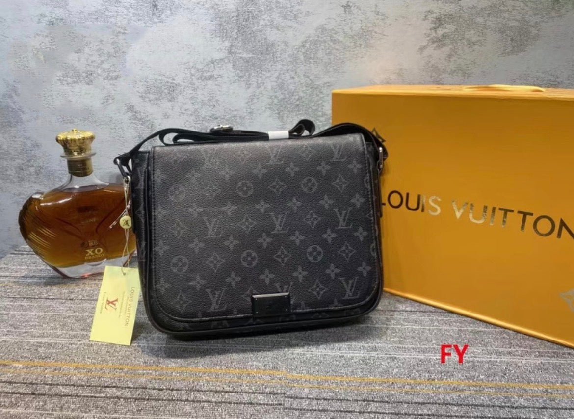 Sacs homme LV