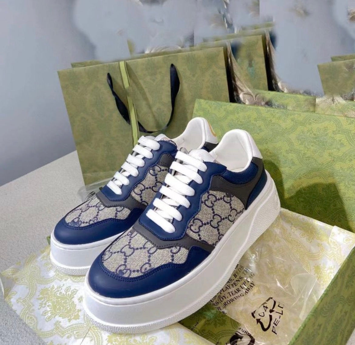 Baskets :Gucci