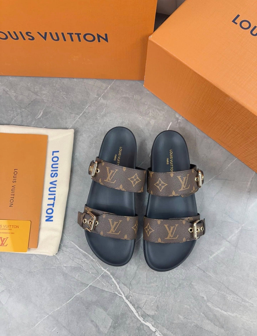 Sandales LV — Élégance & Luxe au quotidien