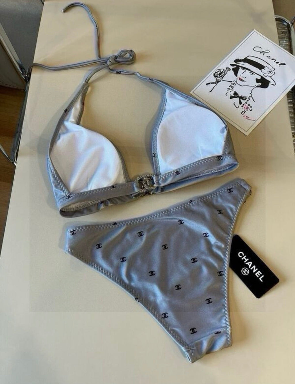 Maillot de bain :CHANEL