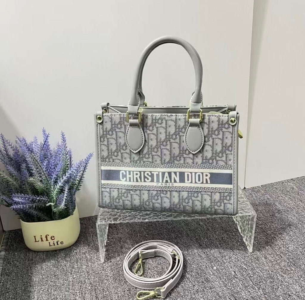 Sac a main CHRISTIAN DIOR
