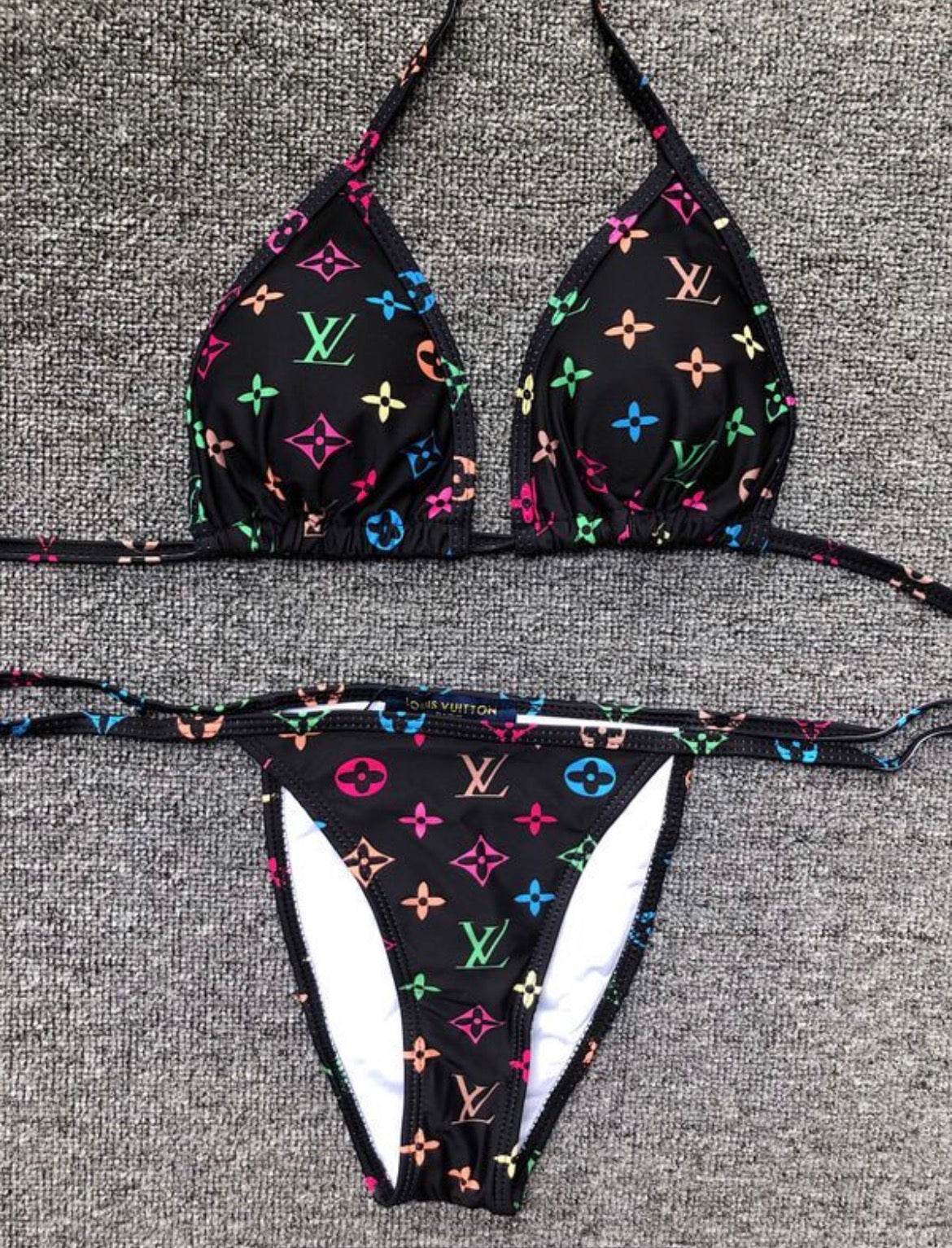 Maillot de bain :LV