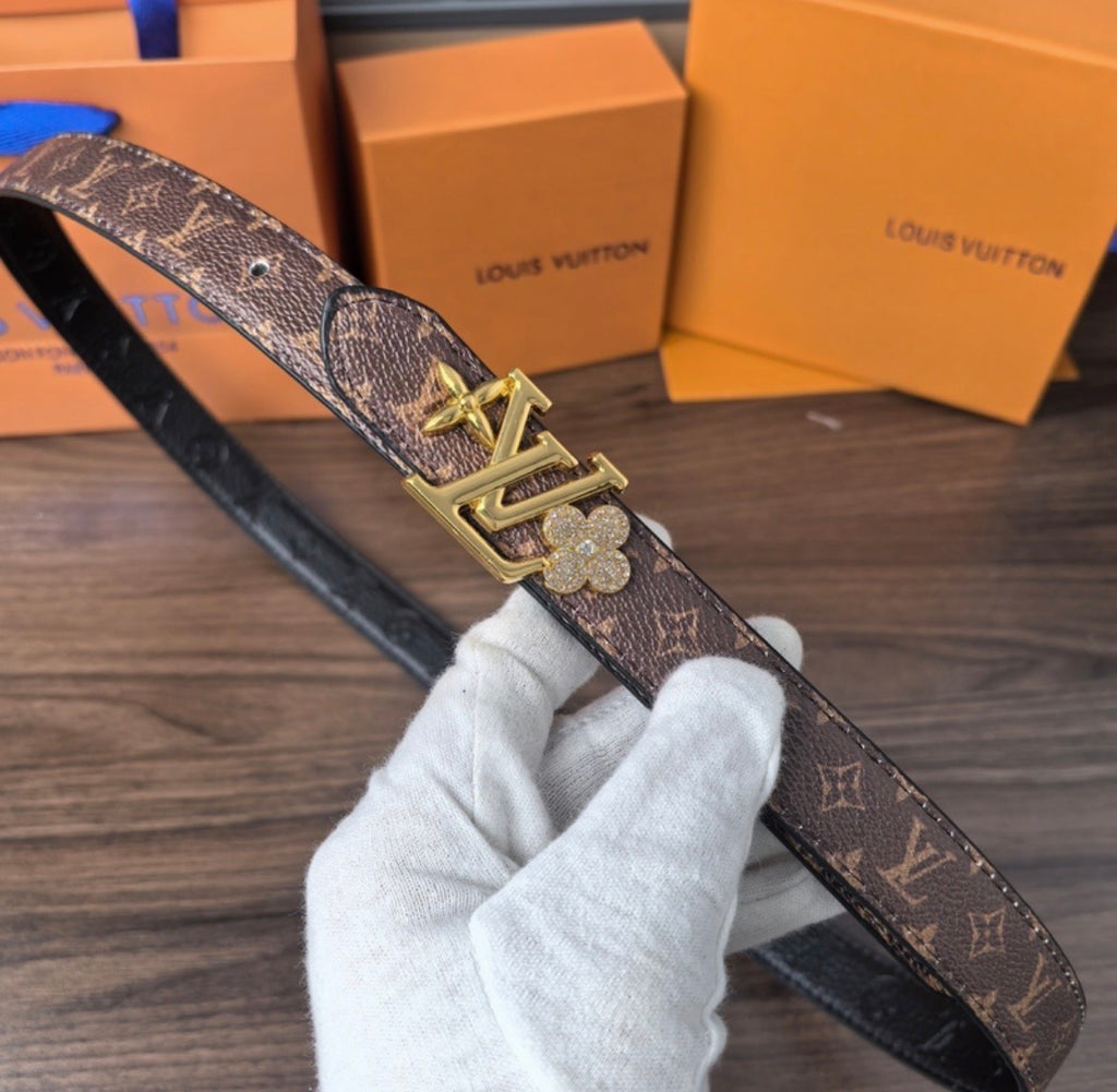 Ceinture :LV