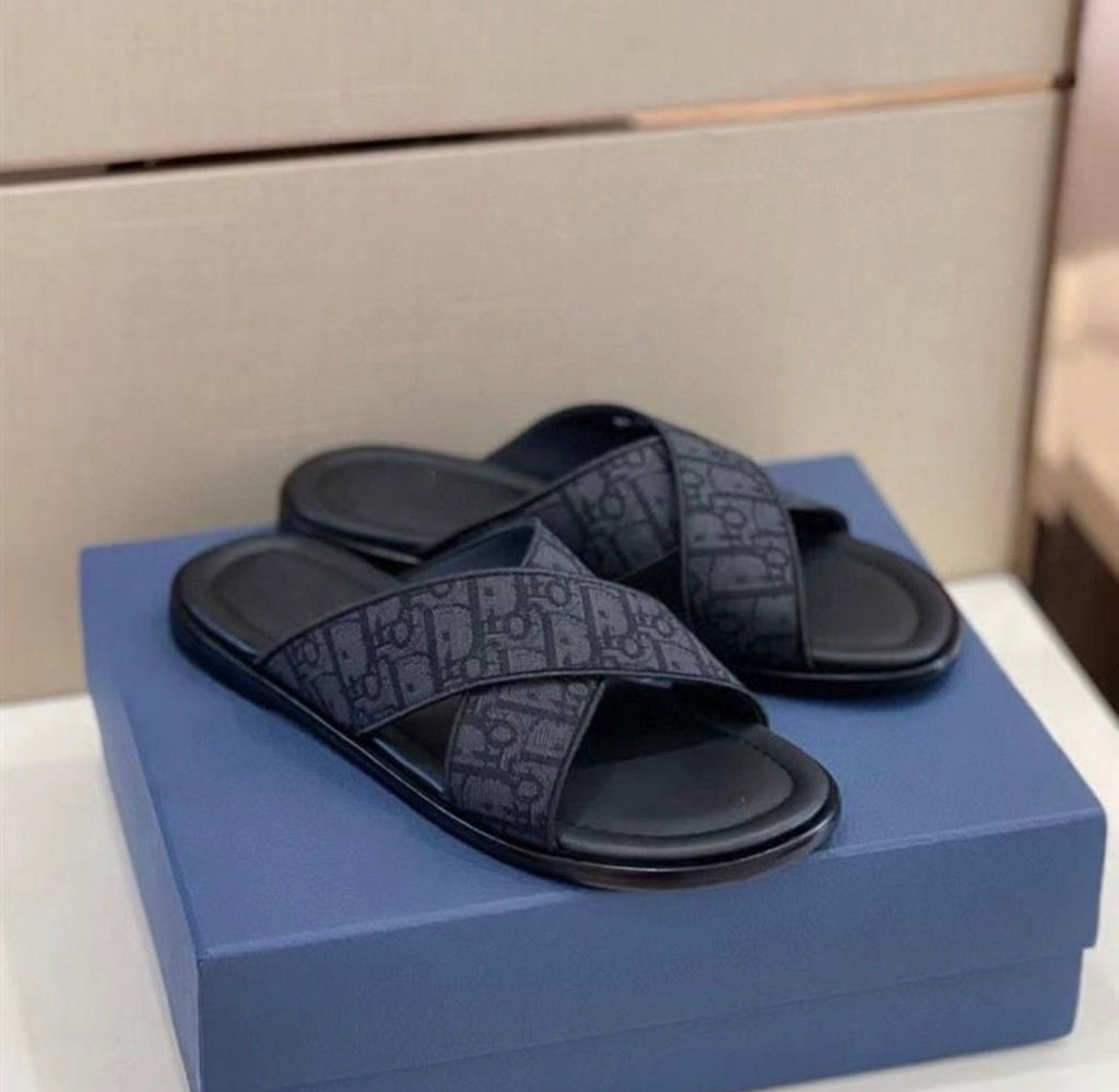 Pantoufles homme :DIOR