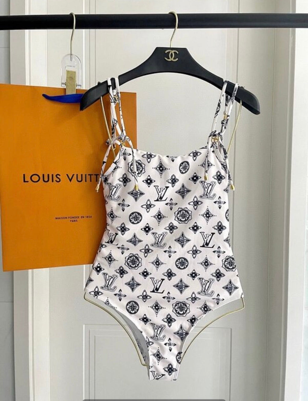 Maillot de bain :LV
