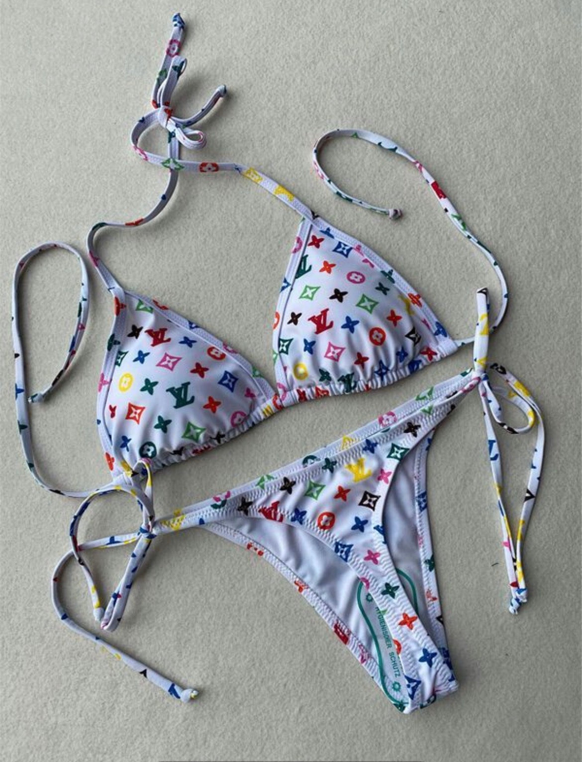 Maillot de bain :LV
