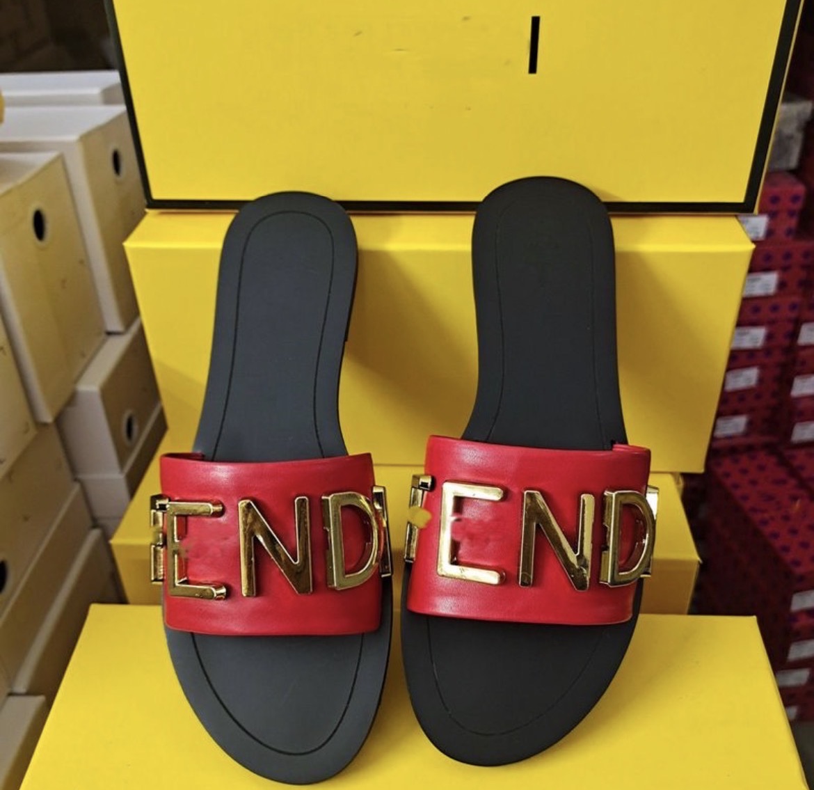 Sandales FENDI