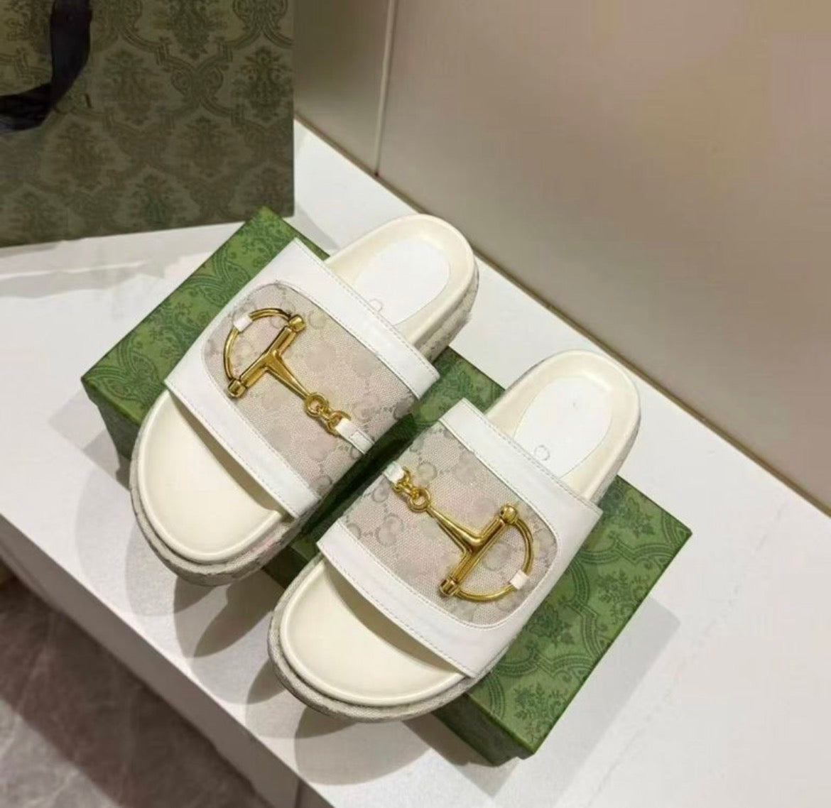 Pantoufles homme : GUCCI