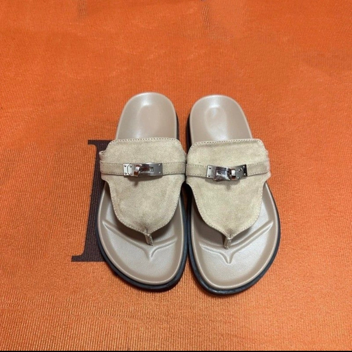 Pantoufles Homme :HERMÈS