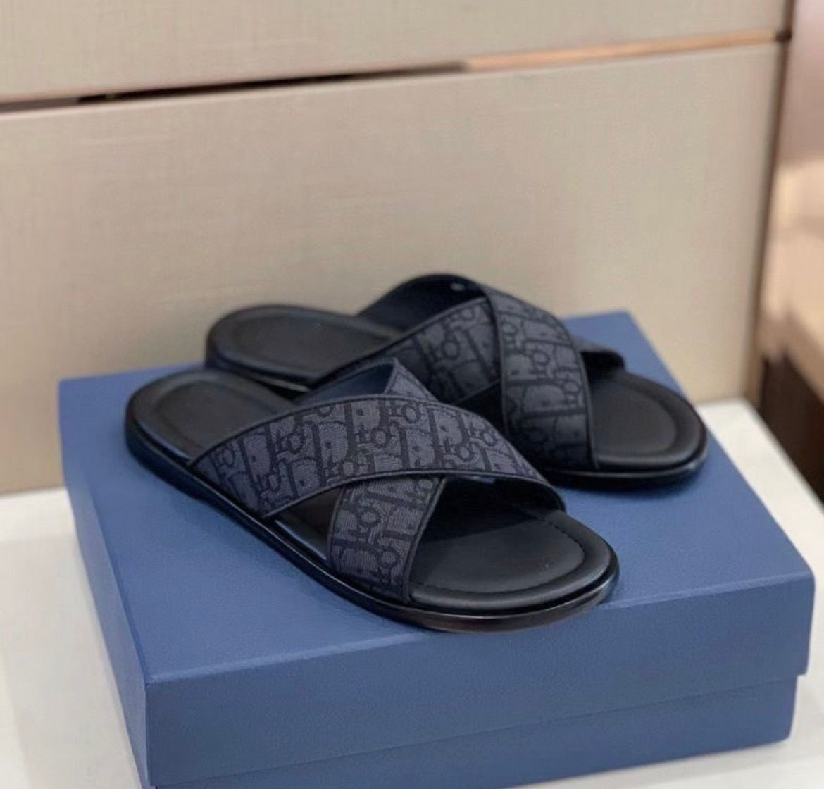Pantoufles homme :DIOR