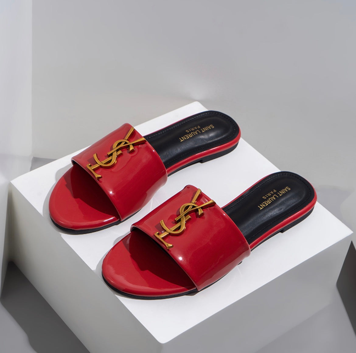 Sandales YVE SAINT LAURENT