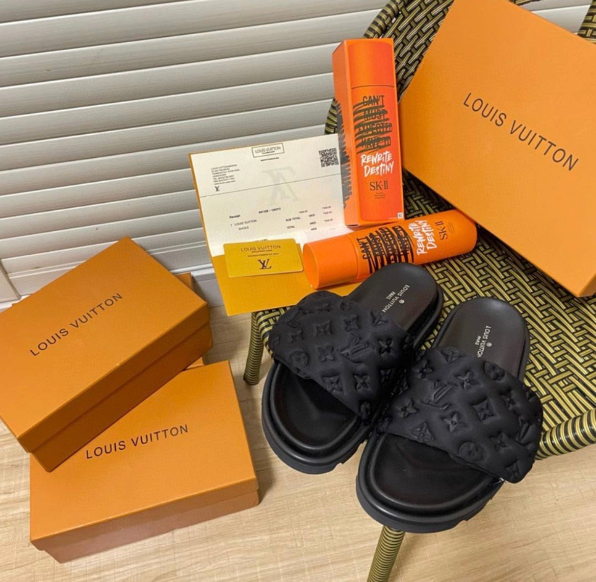 Pantoufles Homme :LV