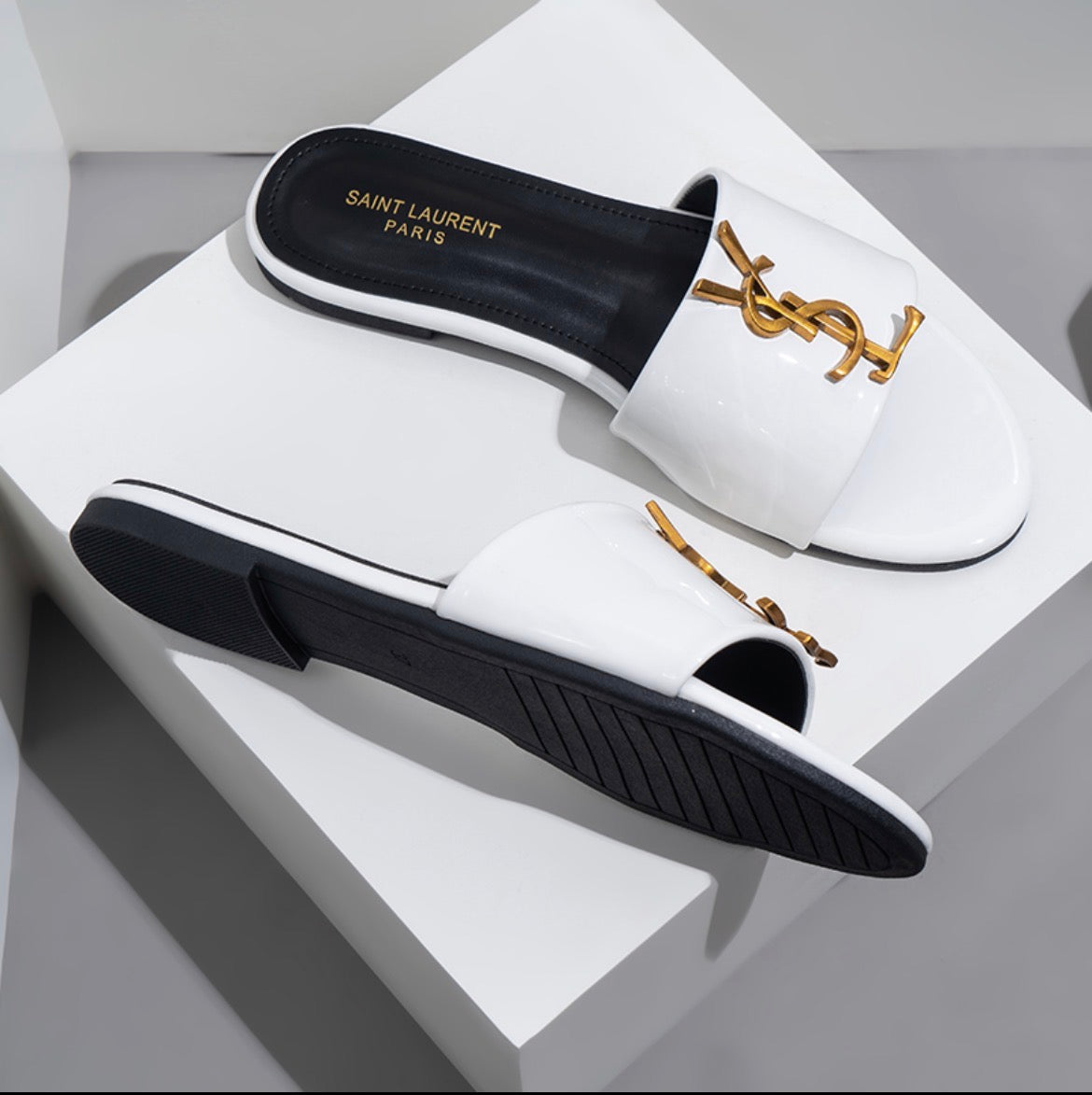 Sandales YVE SAINT LAURENT