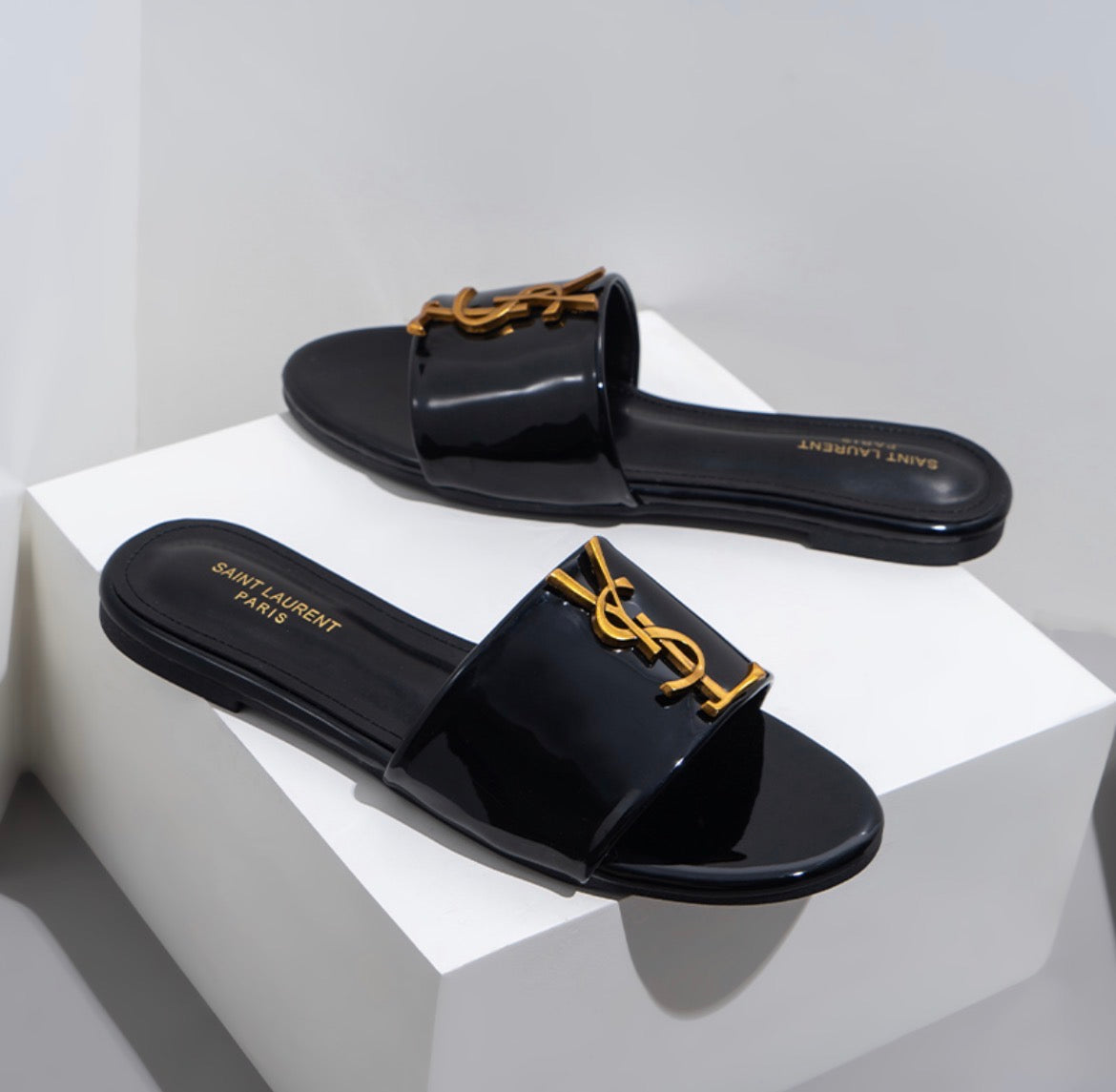 Sandales YVE SAINT LAURENT