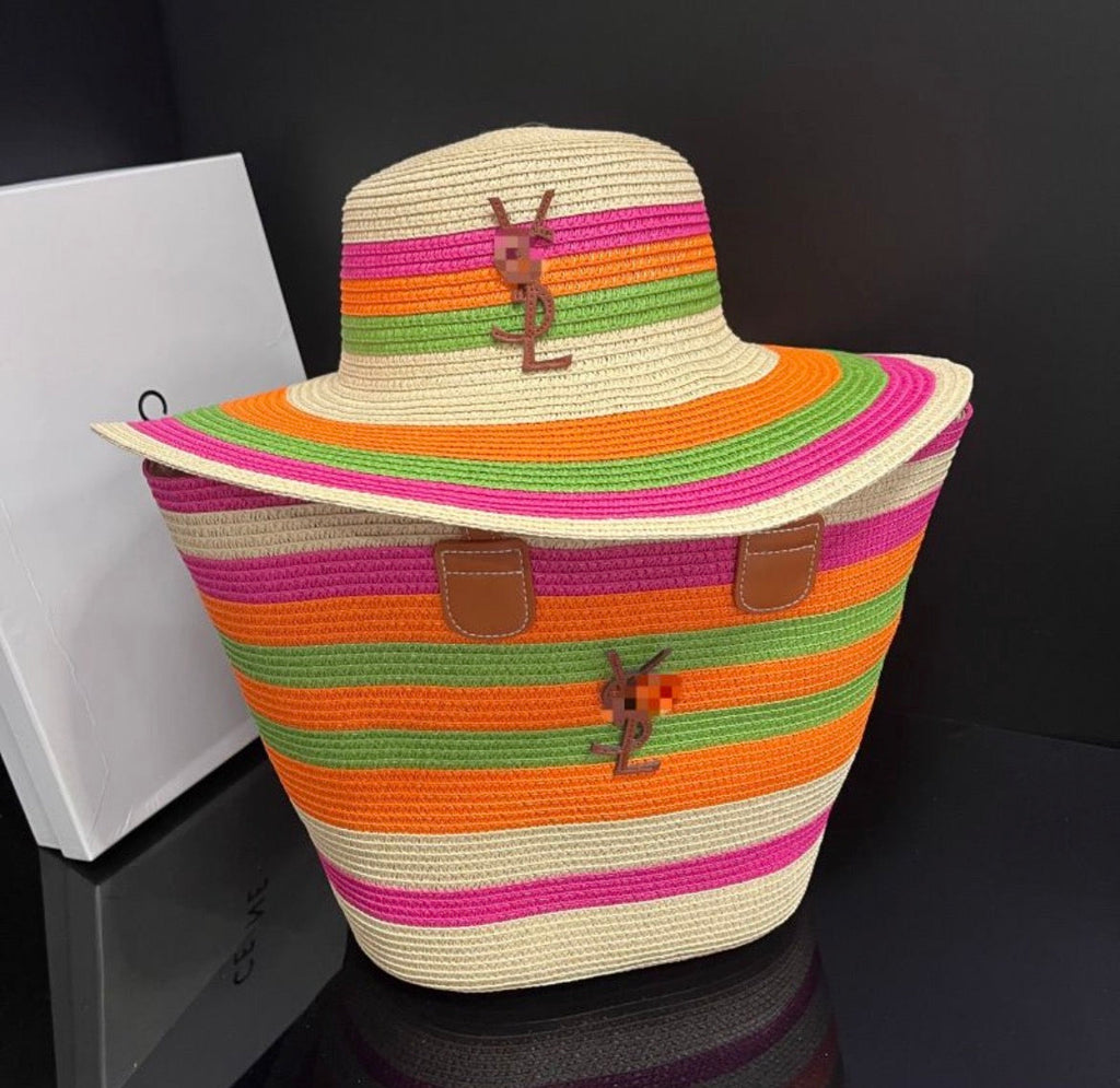 Sac à main et chapeau :YVE SAINT LAURENT
