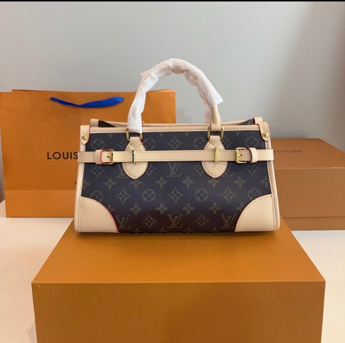 Sac à main :LV