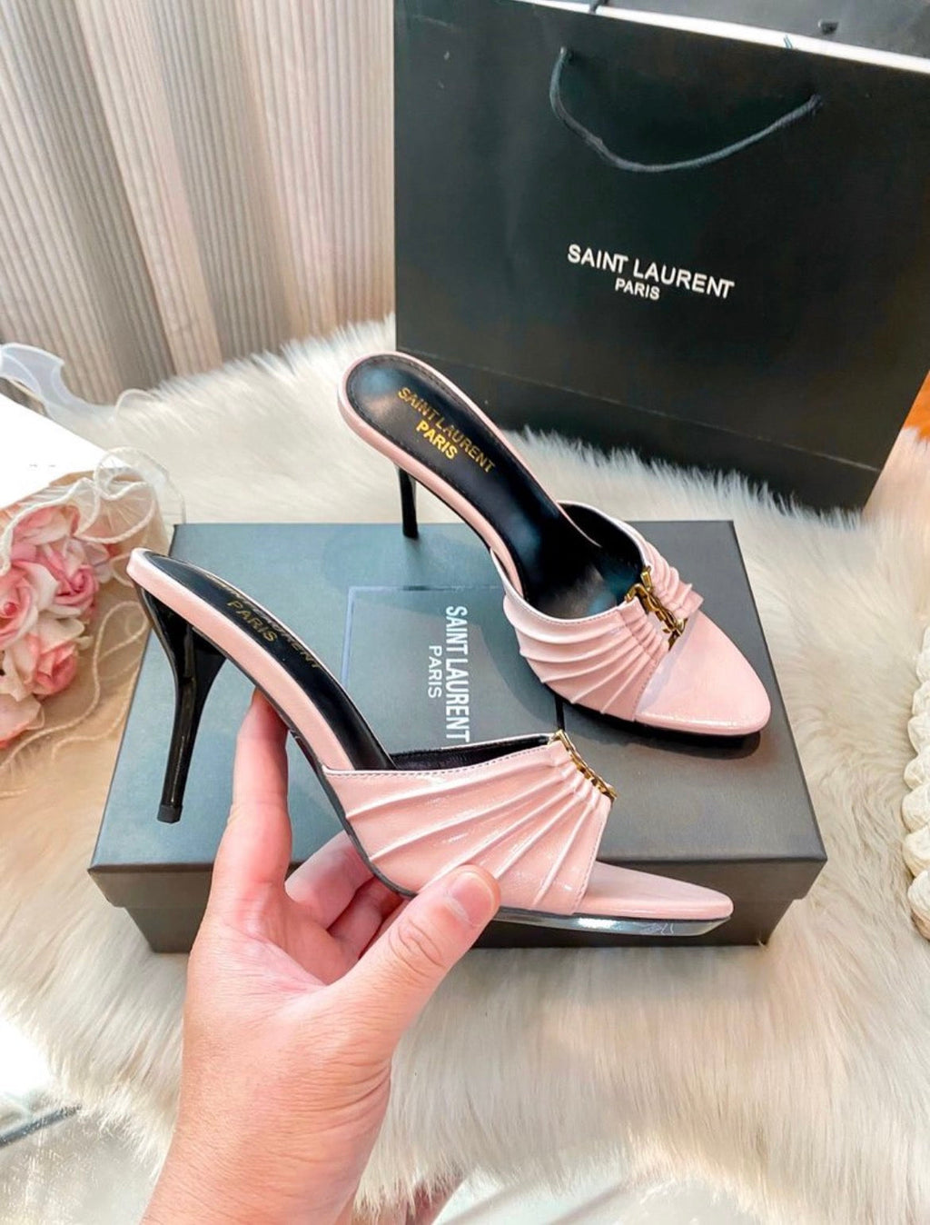 Sandales :yve Saint Laurent