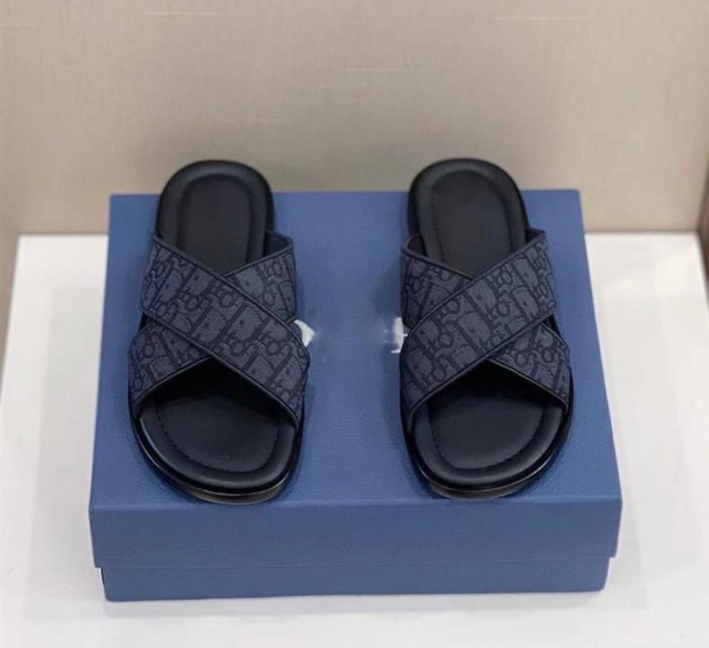 Pantoufles homme :DIOR