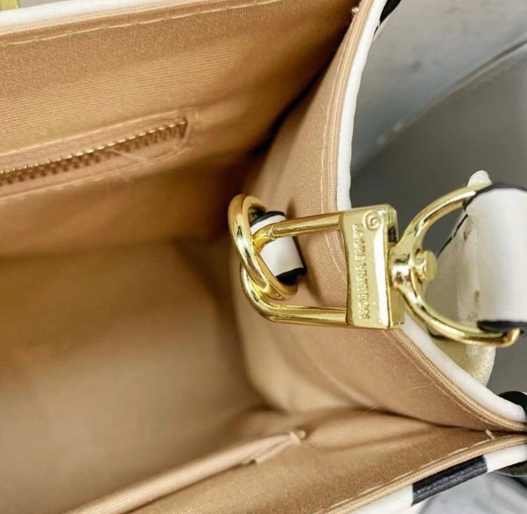 Sac à main :LV