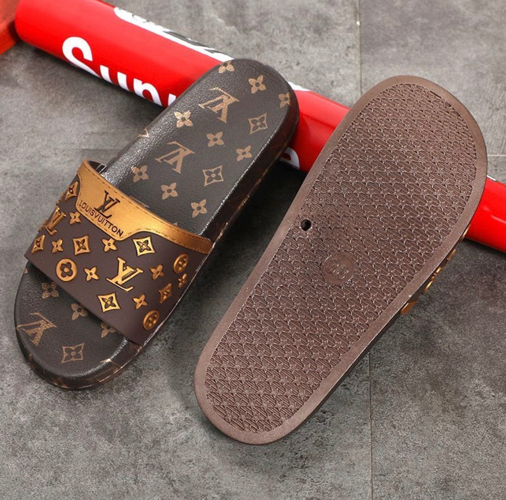 Pantoufles Homme :LV