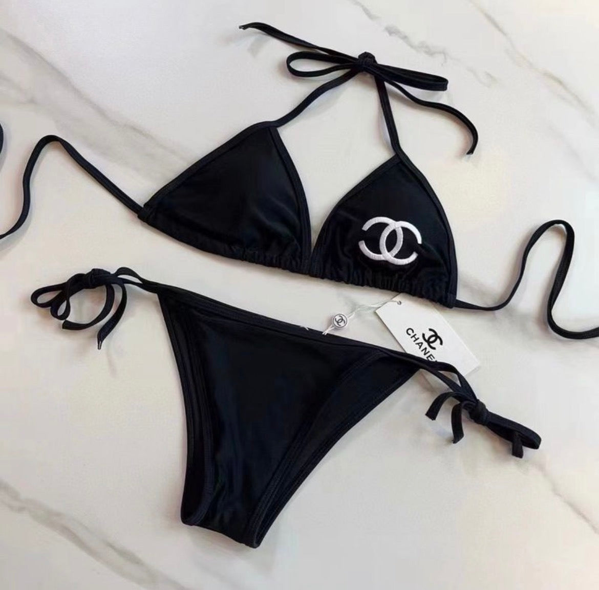Maillot de bain :CHANEL
