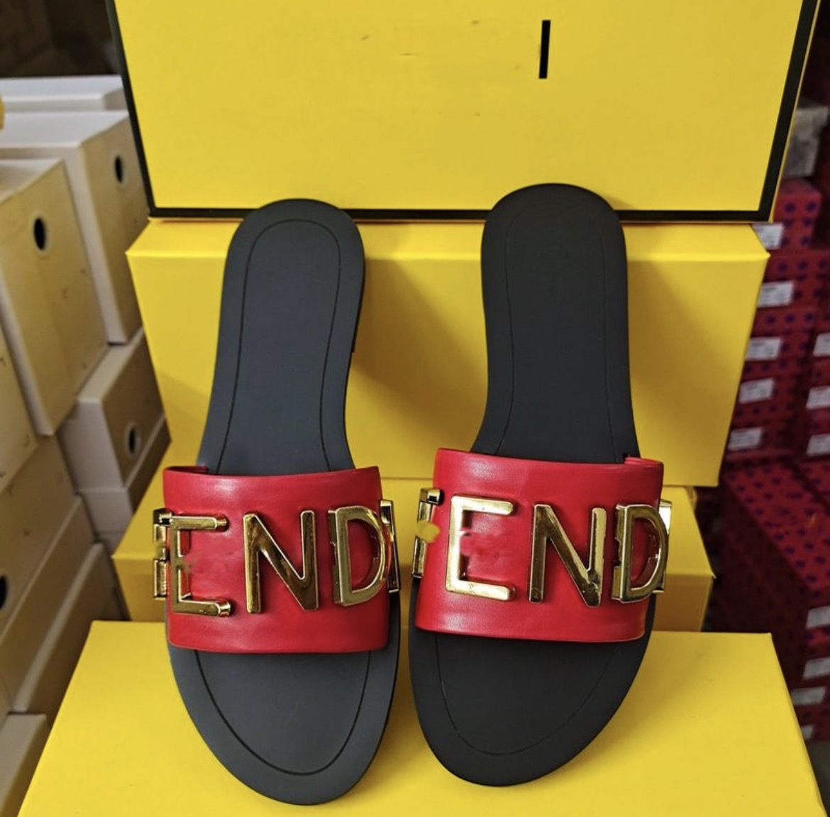 Sandales FENDI