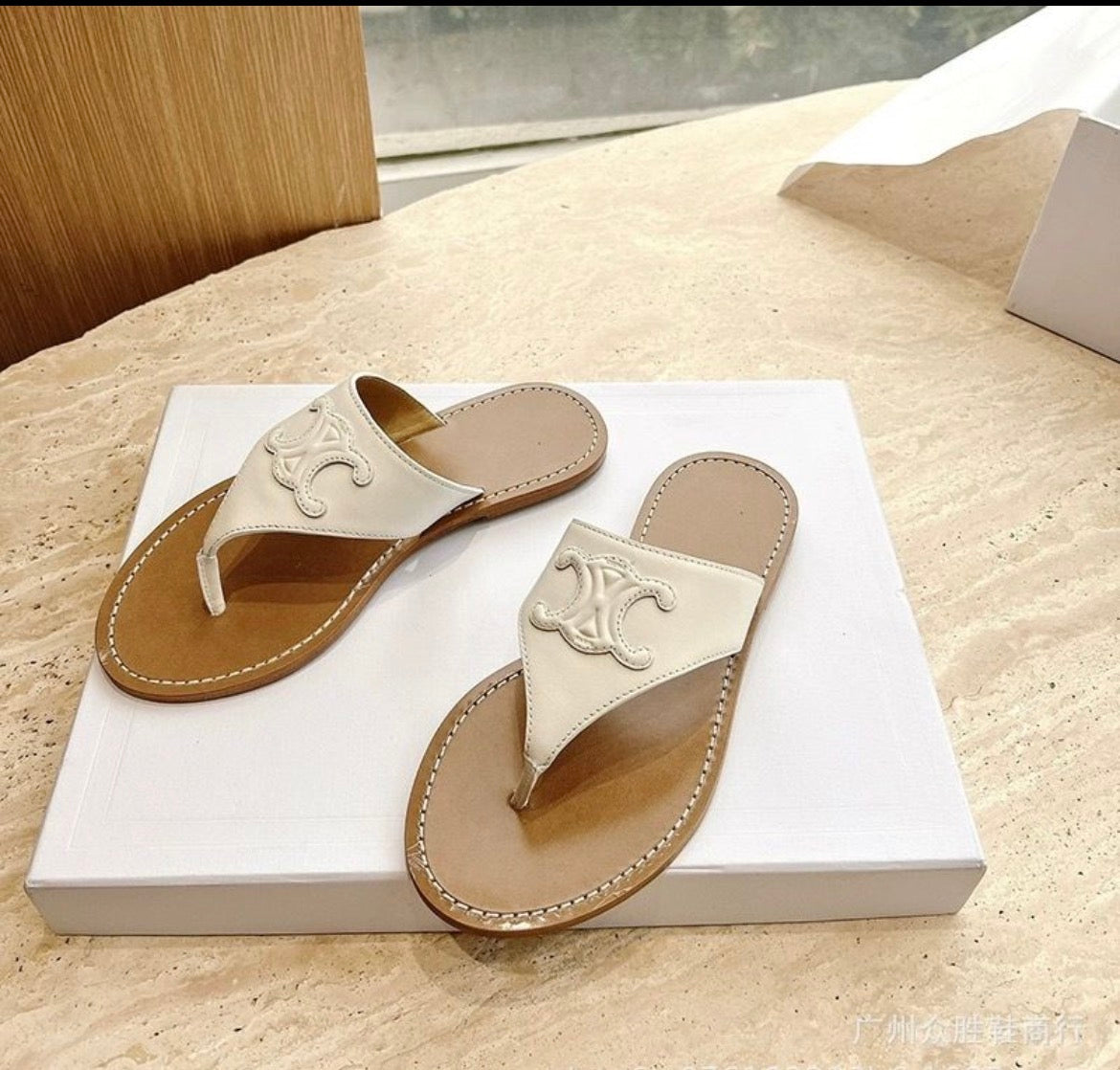 Sandales :CÉLINE