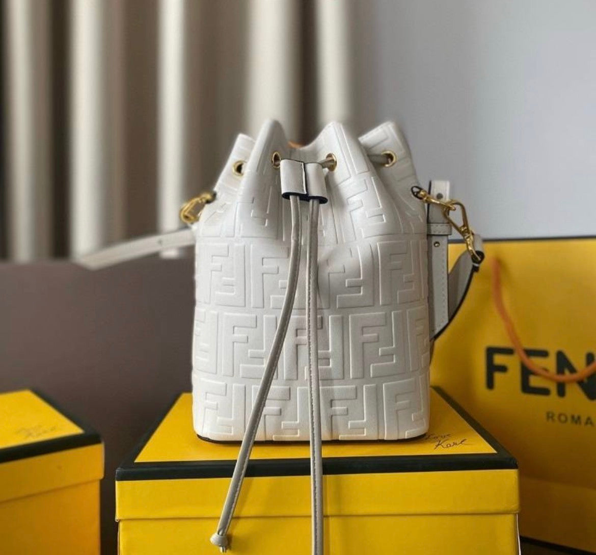 Sac à main : FENDI