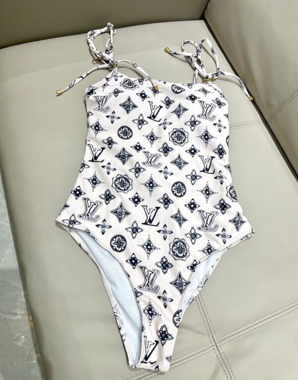 Maillot de bain :LV