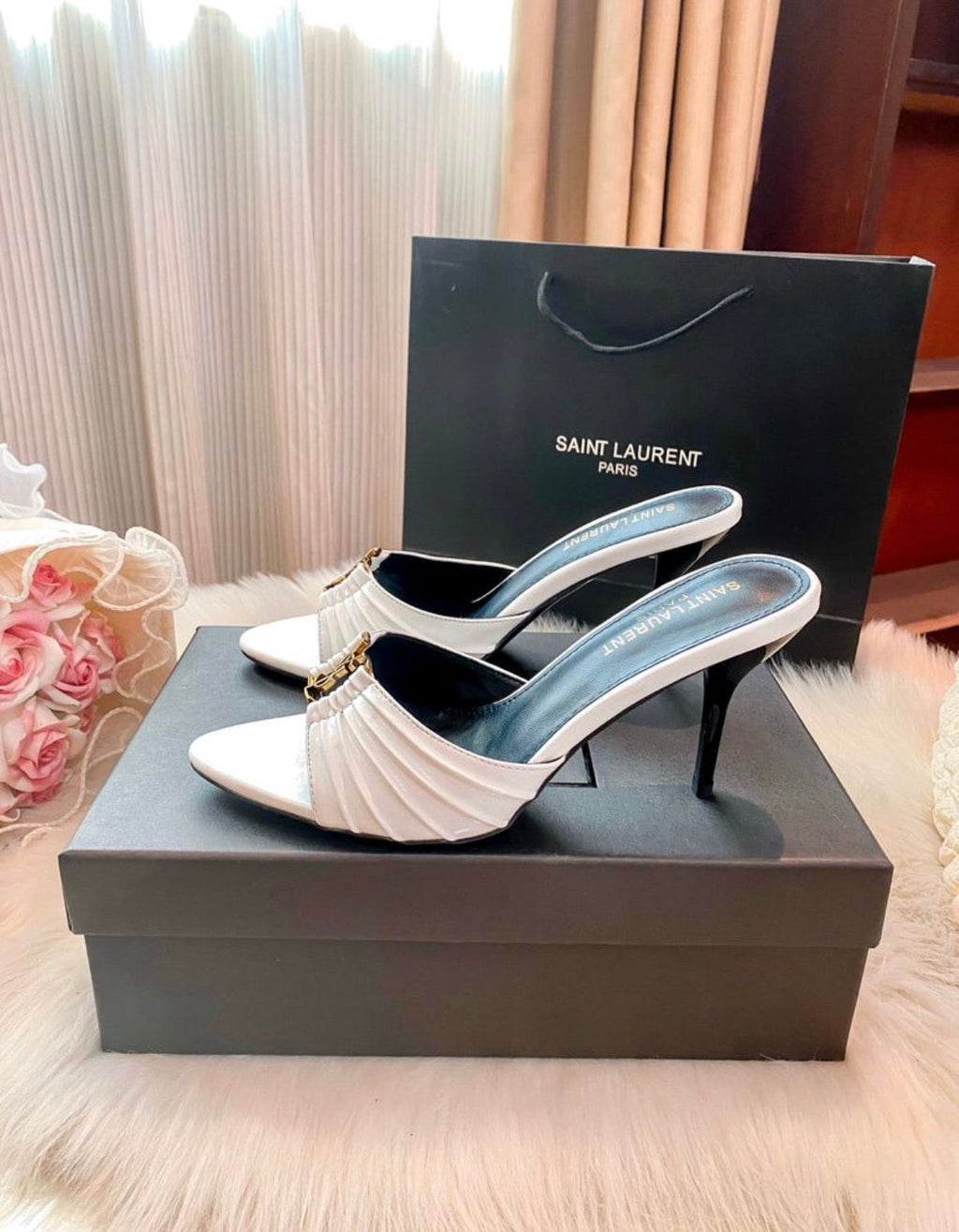 Sandales :yve Saint Laurent