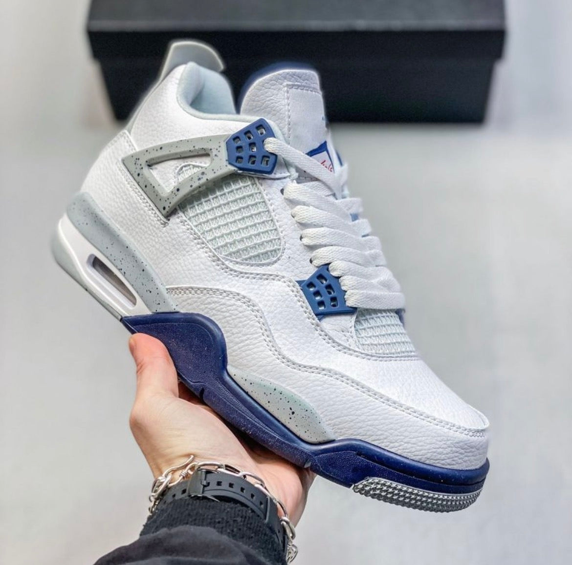Baskets AIR JORDAN