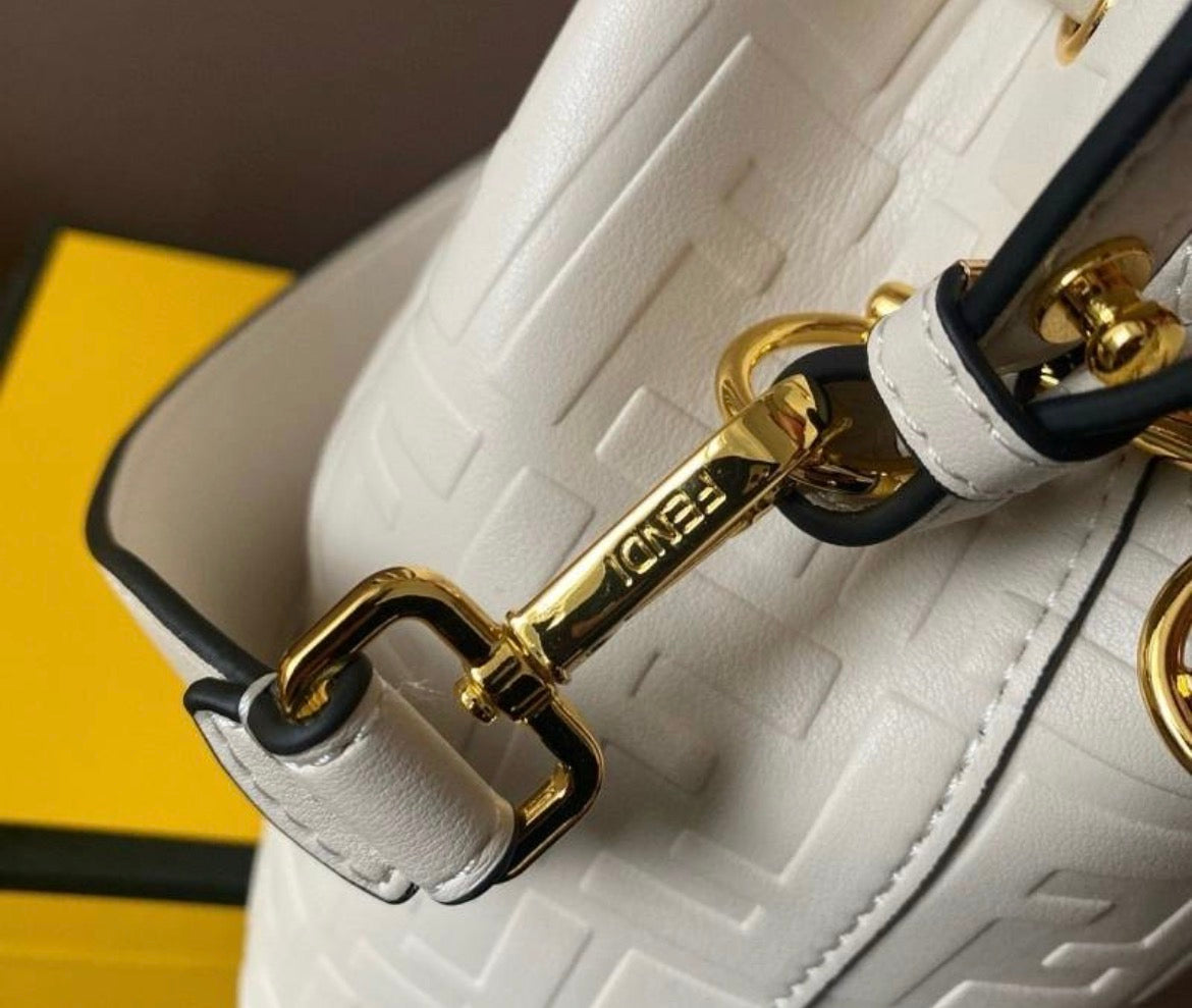Sac à main : FENDI