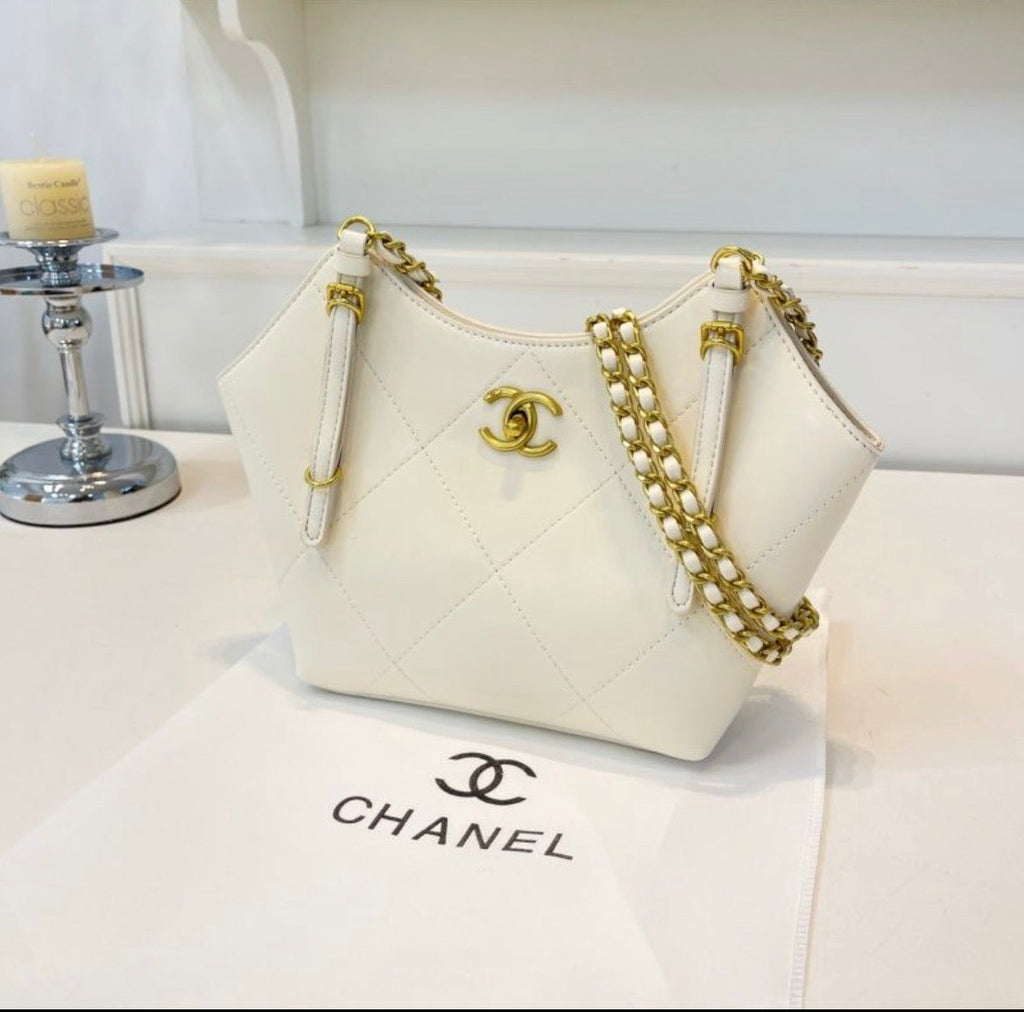 Sac a mains CHANEL