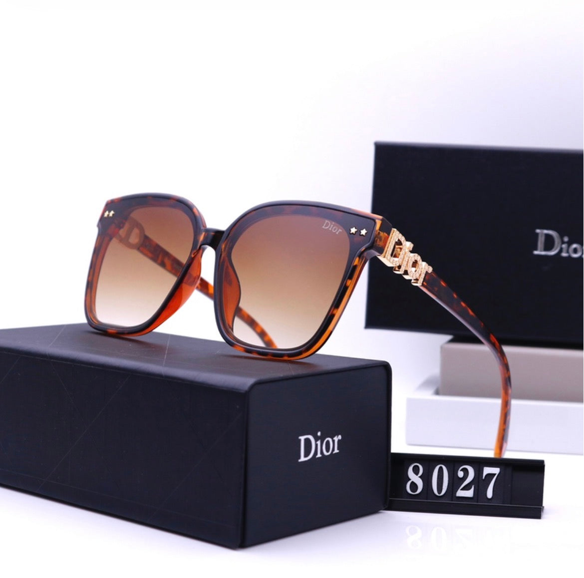 Lunette de soleil :DIOR