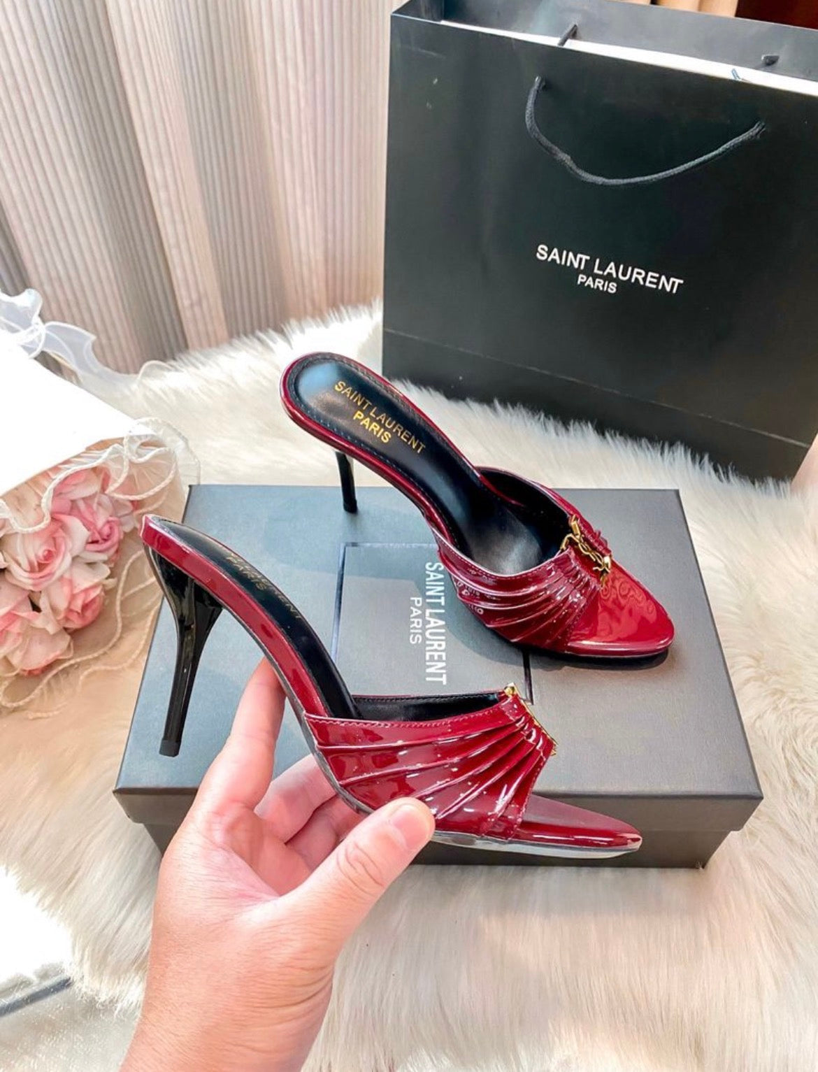 Sandales :yve Saint Laurent