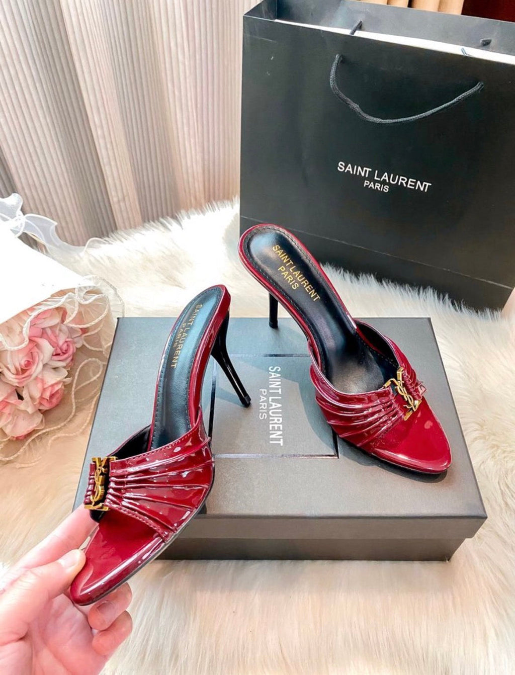 Sandales :yve Saint Laurent
