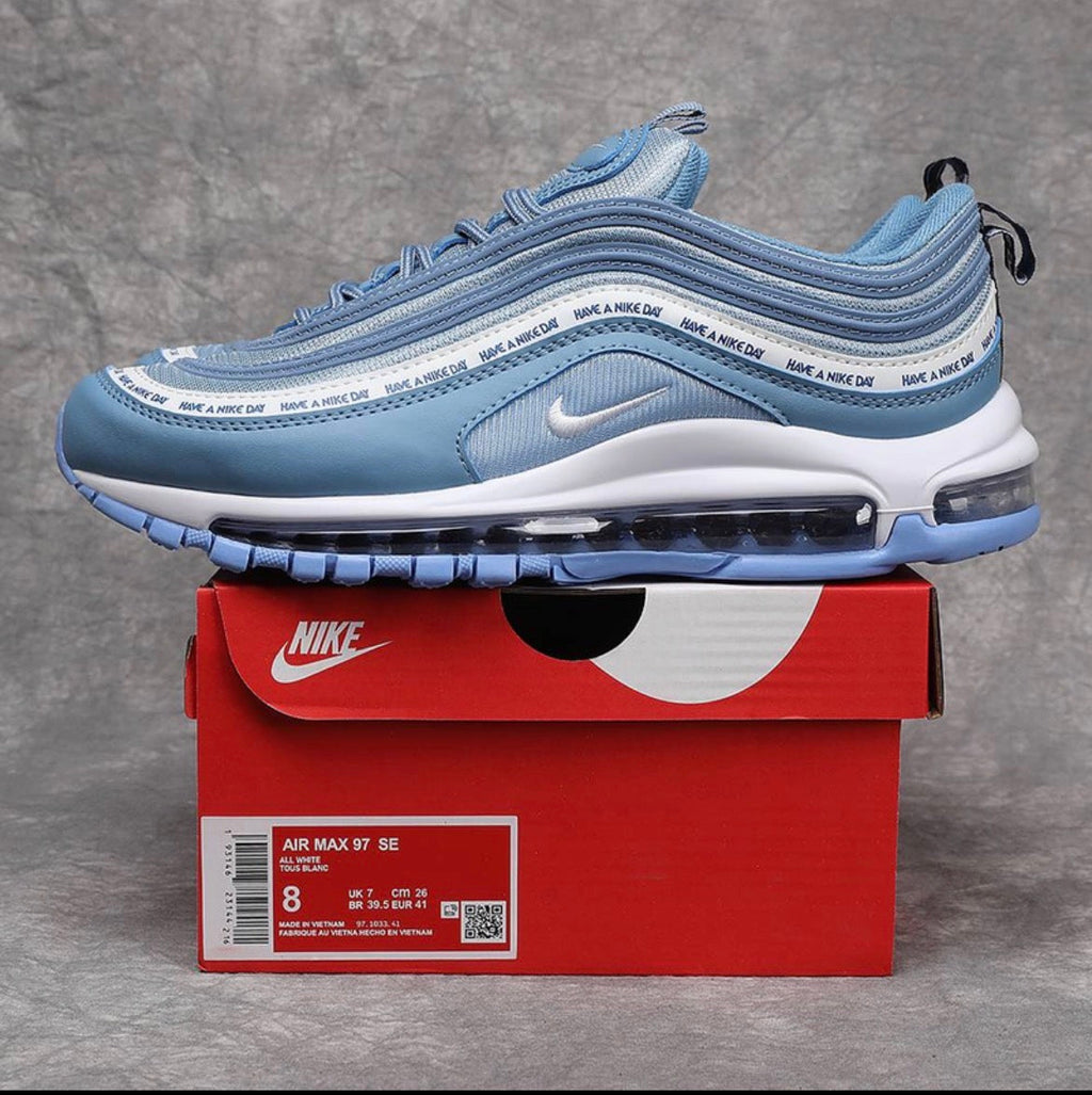 Baskets NIKE